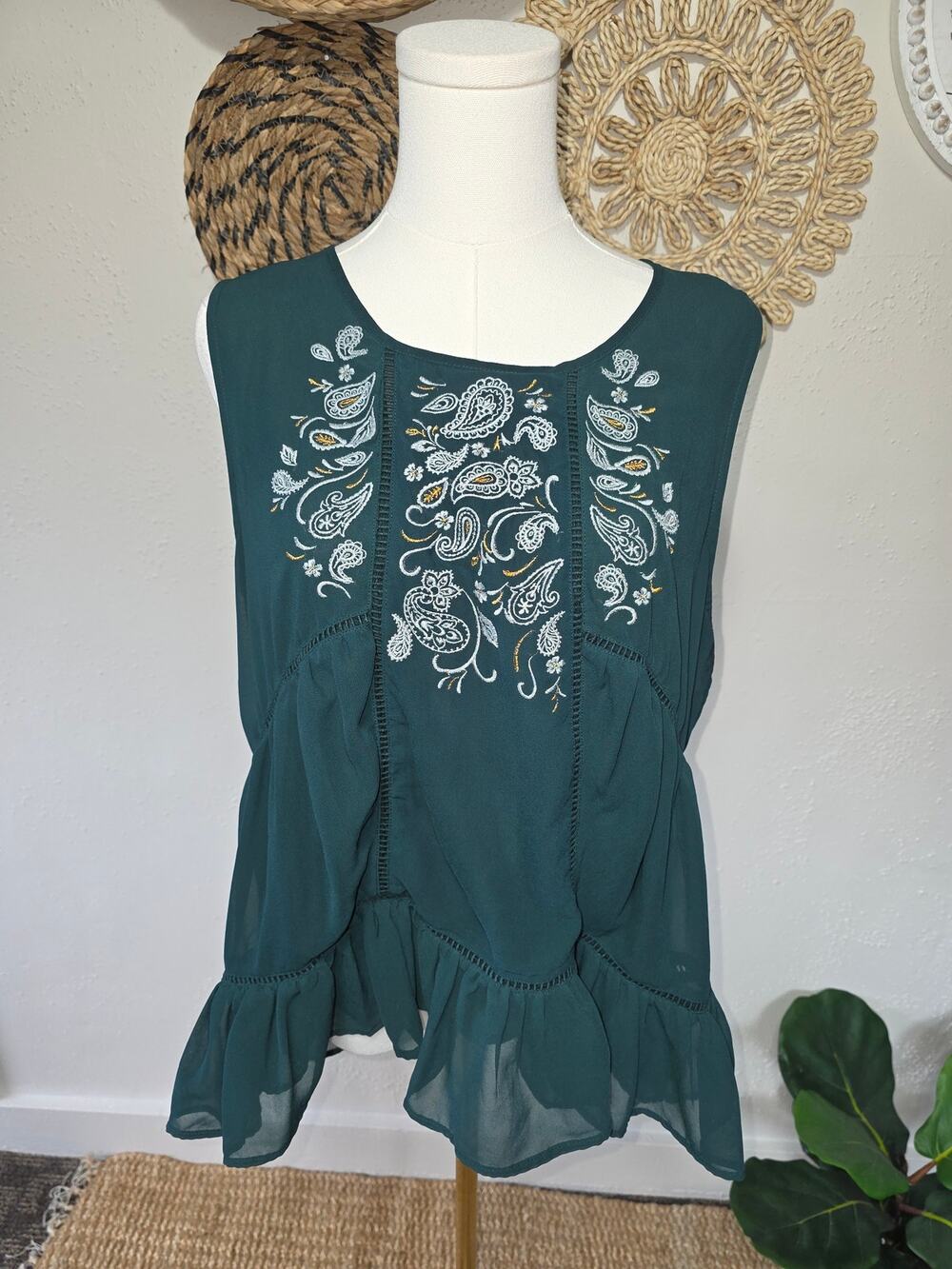 Babydoll Earthy Forest Green Fairy Core Embroidered Sleeveless Flowy Top Women L